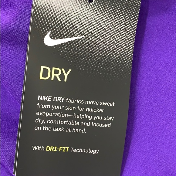 NIKE Women’s running shorts with Dri-Fit Technolog - Picture 3 of 16